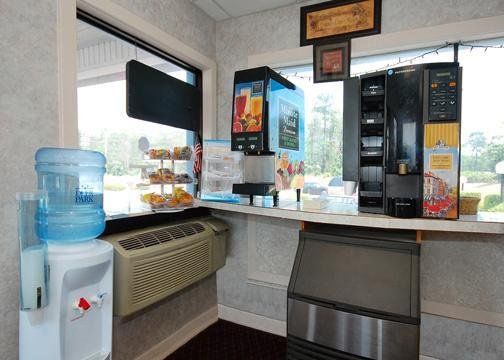 Rodeway Inn Parkway Absecon Interior photo